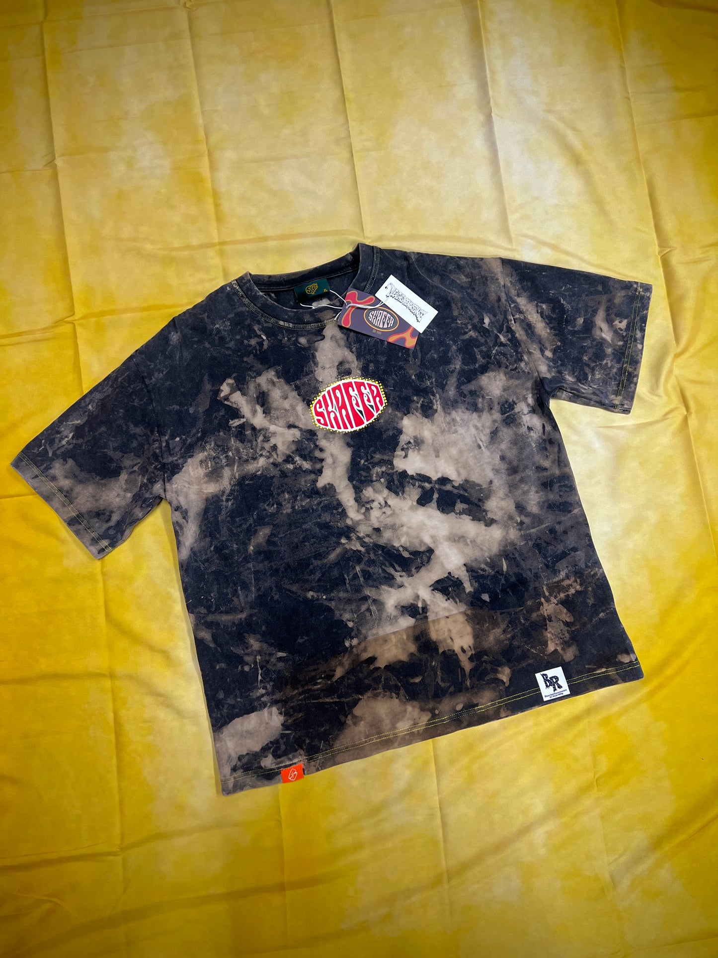 BLACK ROOTS X BLEACHED Oversized T-shirt