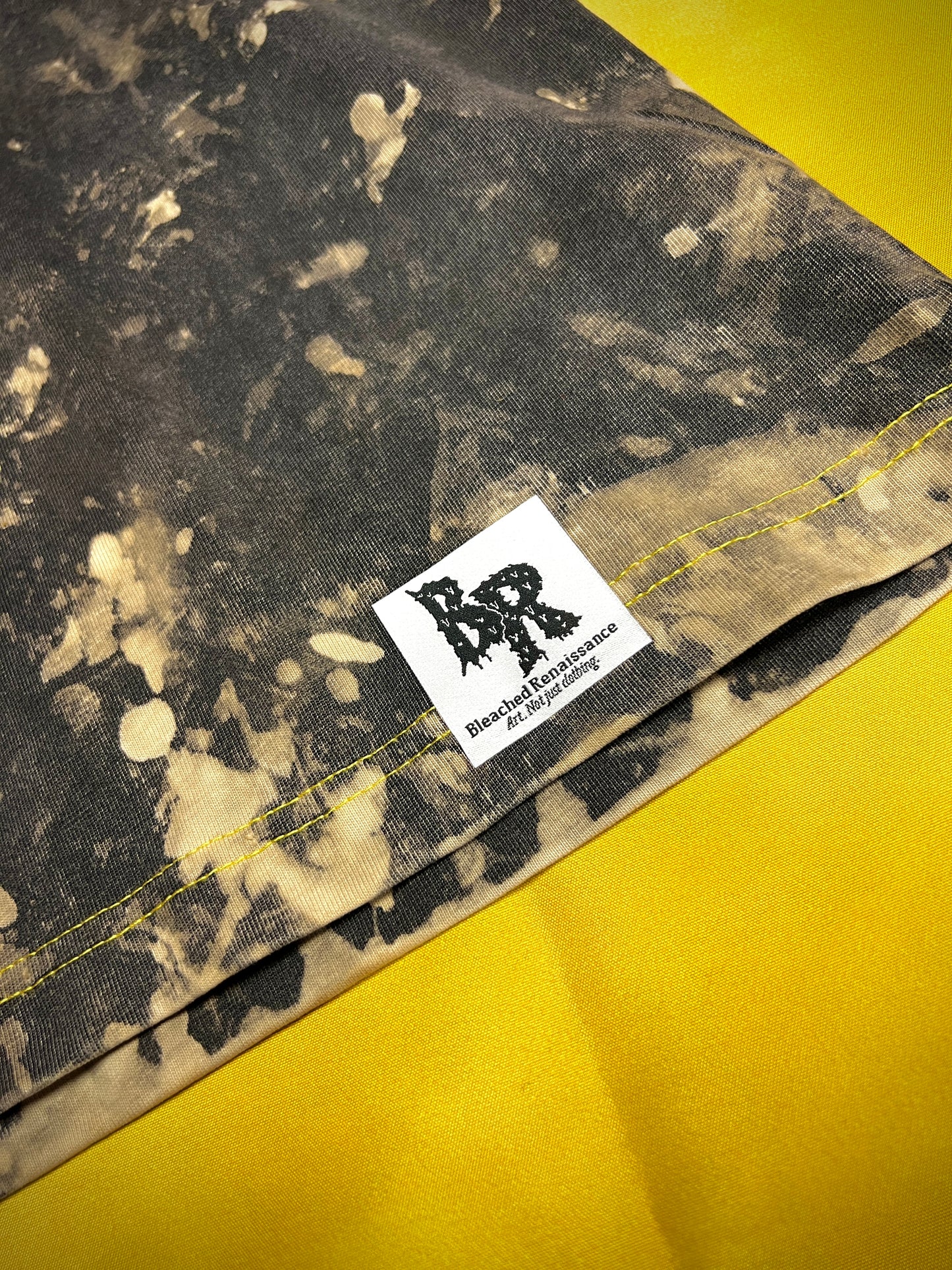 BLACK ROOTS X BLEACHED Oversized T-shirt